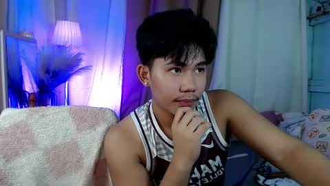 Snapshot of urcutie_asianboy chatting on June 2026 01:31:01 PM KEN online show from June 2026 01:31:01 PM