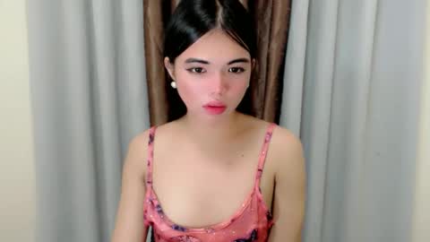 urcutie_ayah online show from November 2025 05:04:01 PM