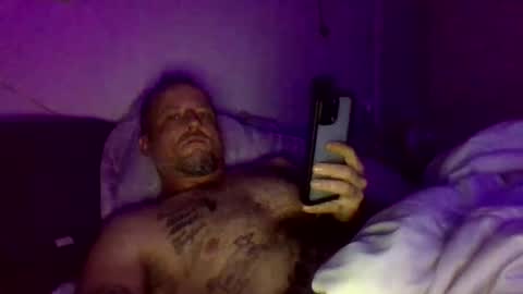 Snapshot of urdaddy875867 chatting on February 2025 02:40:02 AM urdaddy875867 online show from February 2025 02:40:02 AM