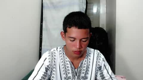urdreamboy_clarin online show from July 2026 10:39:02 AM