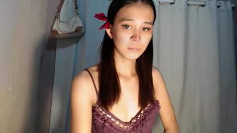 Snapshot of urdreamgirl_stephanie chatting on April 2026 10:54:02 AM stephanie online show from April 2026 10:54:02 AM