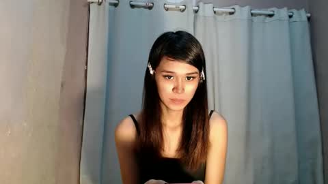 Snapshot of urdreamgirl_stephanie chatting on May 2026 10:36:01 AM stephanie online show from May 2026 10:36:01 AM