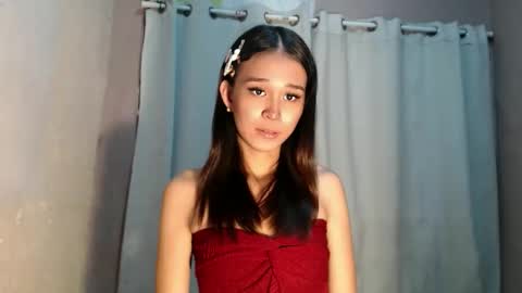 Snapshot of urdreamgirl_stephanie chatting on May 2026 01:27:01 PM stephanie online show from May 2026 01:27:01 PM
