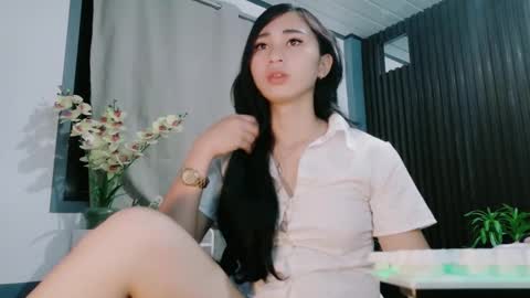 urfave_bbgirl online show from February 2026 10:42:01 AM