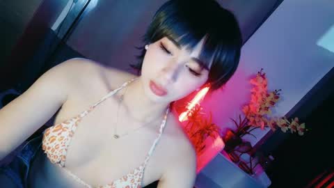 urfave_bbgirl online show from April 2026 03:28:02 PM