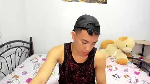 Snapshot of urfucker_vinz chatting on March 2026 01:06:02 PM urfucker_vinz online show from March 2026 01:06:02 PM