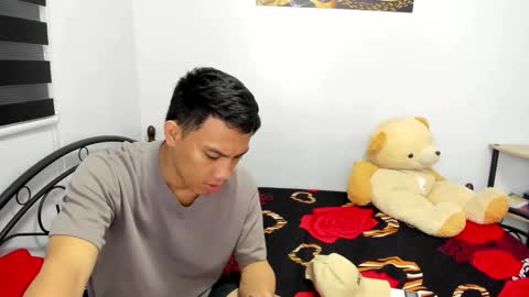 Snapshot of urfucker_vinz chatting on March 2026 01:03:02 PM urfucker_vinz online show from March 2026 01:03:02 PM