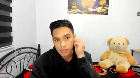 Snapshot of urfucker_vinz chatting on April 2026 12:31:01 PM urfucker_vinz online show from April 2026 12:31:01 PM