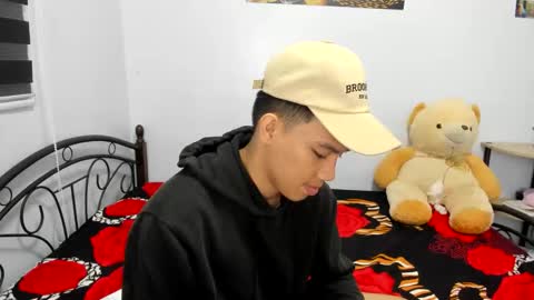 Snapshot of urfucker_vinz chatting on April 2026 01:38:01 PM urfucker_vinz online show from April 2026 01:38:01 PM