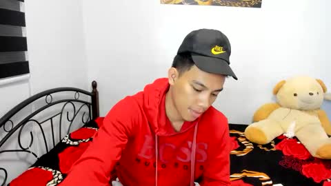 Snapshot of urfucker_vinz chatting on April 2026 12:56:01 PM urfucker_vinz online show from April 2026 12:56:01 PM