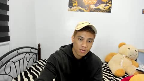Snapshot of urfucker_vinz chatting on May 2026 01:06:01 PM urfucker_vinz online show from May 2026 01:06:01 PM