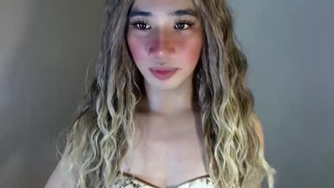 Snapshot of urguy_habibi chatting on April 2026 06:39:01 PM Bib online show from April 2026 06:39:01 PM