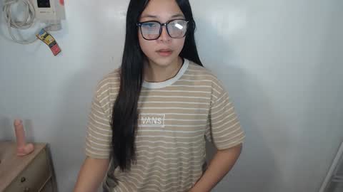 Snapshot of urhotangela chatting on February 2026 07:23:01 AM urhotangela online show from February 2026 07:23:01 AM