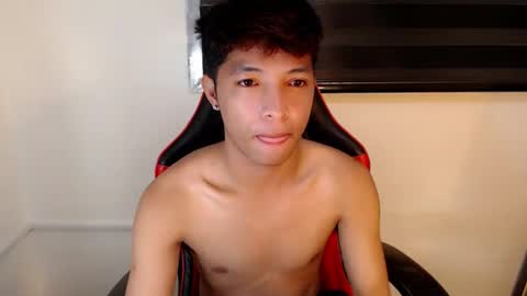 Snapshot of urhotethanxx chatting on February 2026 03:42:02 PM Ethan online show from February 2026 03:42:02 PM