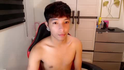 Snapshot of urhotethanxx chatting on March 2026 11:16:02 AM Ethan online show from March 2026 11:16:02 AM