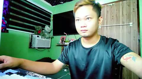 Krisstoff online show from March 2026 12:15:01 AM