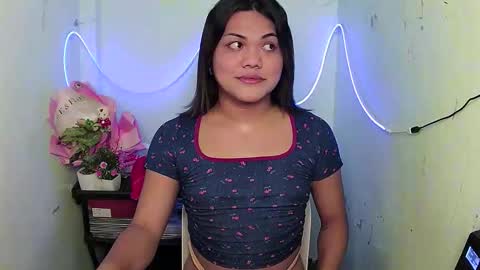 urhottie_bella online show from October 2025 10:14:01 AM