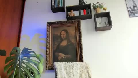 urimare_south online show from April 2026 07:58:02 PM