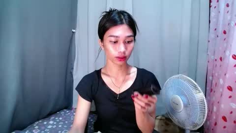 Snapshot of urloverjasmine_xx chatting on May 2026 11:23:04 PM urloverjasmine_xx online show from May 2026 11:23:04 PM
