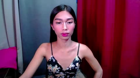 Snapshot of urloverjasmine_xx chatting on July 2026 07:17:02 AM urloverjasmine_xx online show from July 2026 07:17:02 AM