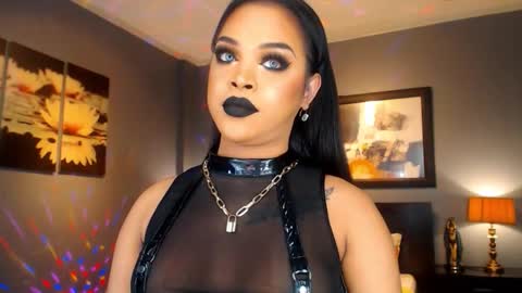 UrMajestyTyra online show from March 2026 01:20:02 AM