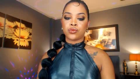 Snapshot of urmajestytyra chatting on May 2026 12:49:01 AM UrMajestyTyra online show from May 2026 12:49:01 AM