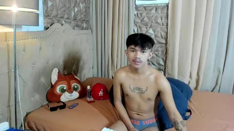 Snapshot of urmasterhardcock chatting on May 2026 05:52:01 PM urmasterhardcock online show from May 2026 05:52:01 PM