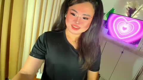 Snapshot of urnaughty_ceciliaxxx chatting on May 2026 12:04:02 PM cecilia online show from May 2026 12:04:02 PM