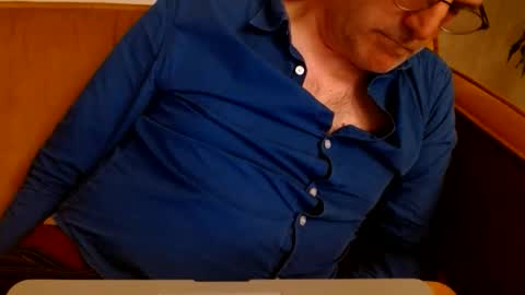 Snapshot of uropportunity chatting on October 2025 09:57:01 PM Dutchsoftie online show from October 2025 09:57:01 PM