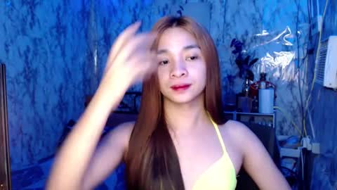 Snapshot of ursexytrans_cum chatting on January 2025 10:17:01 PM Yhana online show from January 2025 10:17:01 PM