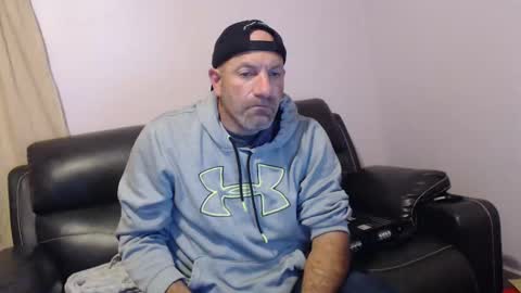 urslav75 online show from November 2025 11:51:01 PM