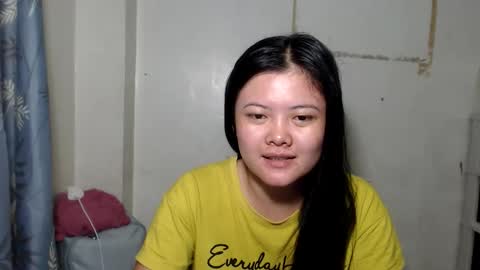 ursweet_lynie online show from May 2026 07:27:02 AM