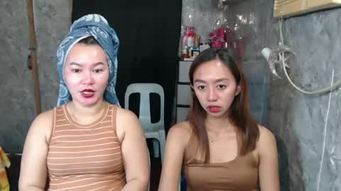 ursweetpinky online show from April 2026 12:48:02 AM