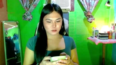 Snapshot of urunexpensivecamilla chatting on April 2026 10:14:02 PM YOURGIRLCAMILLA online show from April 2026 10:14:02 PM