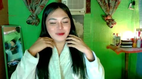 Snapshot of urunexpensivecamilla chatting on April 2026 04:55:01 PM YOURGIRLCAMILLA online show from April 2026 04:55:01 PM