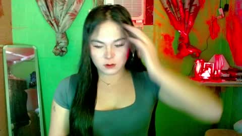 Snapshot of urunexpensivecamilla chatting on May 2026 09:05:01 AM YOURGIRLCAMILLA online show from May 2026 09:05:01 AM