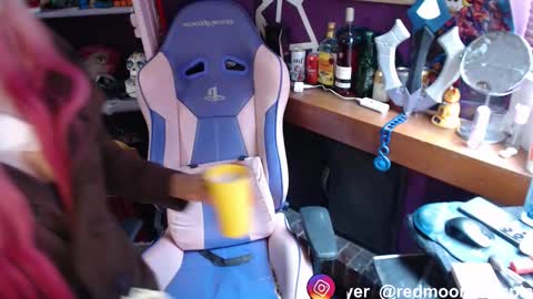 Snapshot of usagired chatting on September 2025 05:14:02 PM --Lucy-- online show from September 2025 05:14:02 PM