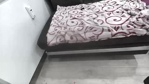 BamBam online show from December 2025 11:01:02 PM