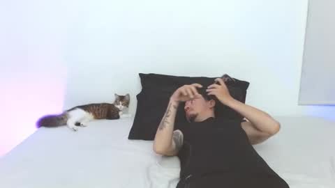 useronlypurple777 online show from November 2025 02:20:01 AM