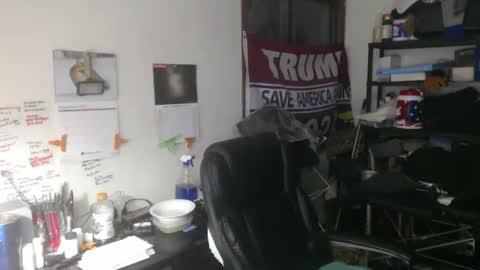 Eric online show from November 2025 12:03:01 PM