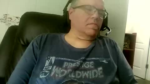 usstarr1 online show from April 2026 04:12:02 PM