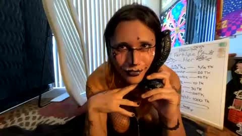 uwumaggot online show from June 2026 07:07:01 PM