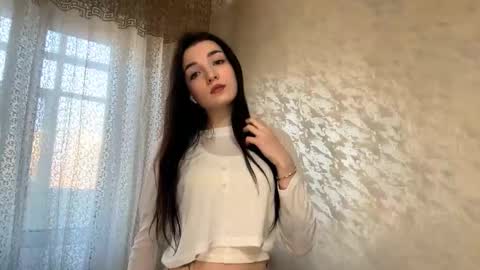 Snapshot of uwun_pinksi chatting on February 2026 11:32:01 AM Lisi online show from February 2026 11:32:01 AM