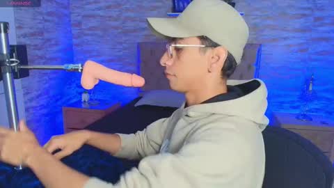 Snapshot of uyukie chatting on October 2025 11:55:02 AM UYUKIE online show from October 2025 11:55:02 AM