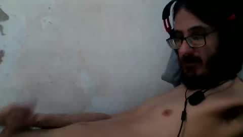 Snapshot of v1n1c1us chatting on December 2025 01:00:02 AM Vinicius online show from December 2025 01:00:02 AM