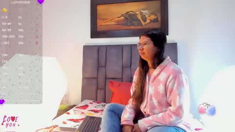 Vahiolet smith online show from February 2026 03:07:02 AM