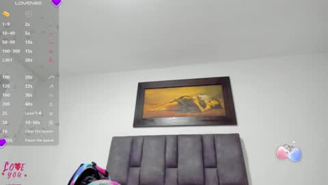 Snapshot of vahiolet_smith chatting on June 2026 03:15:02 AM Vahiolet smith online show from June 2026 03:15:02 AM