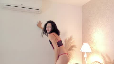 Snapshot of vaioletgirl_1 chatting on April 2026 10:37:02 PM Vaiolet online show from April 2026 10:37:02 PM