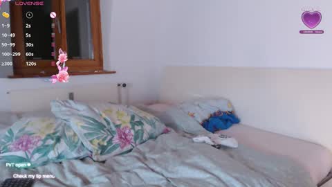 Snapshot of valen210399 chatting on January 2025 09:34:02 PM Alisson online show from January 2025 09:34:02 PM