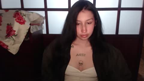 Valentina online show from April 2026 03:01:01 AM